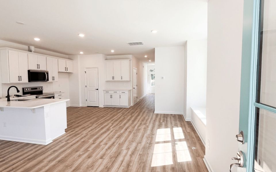Spacious, unfurnished interior of a new home in Wendell Falls, Wendell (Image 8). Spacious, unfurnished interior of a new home in Wendell Falls, Wendell (Image 8).