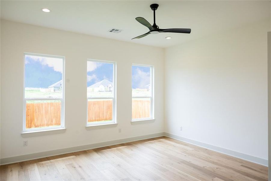 Spacious, unfurnished interior of a new home in , Hewitt (Image 28).