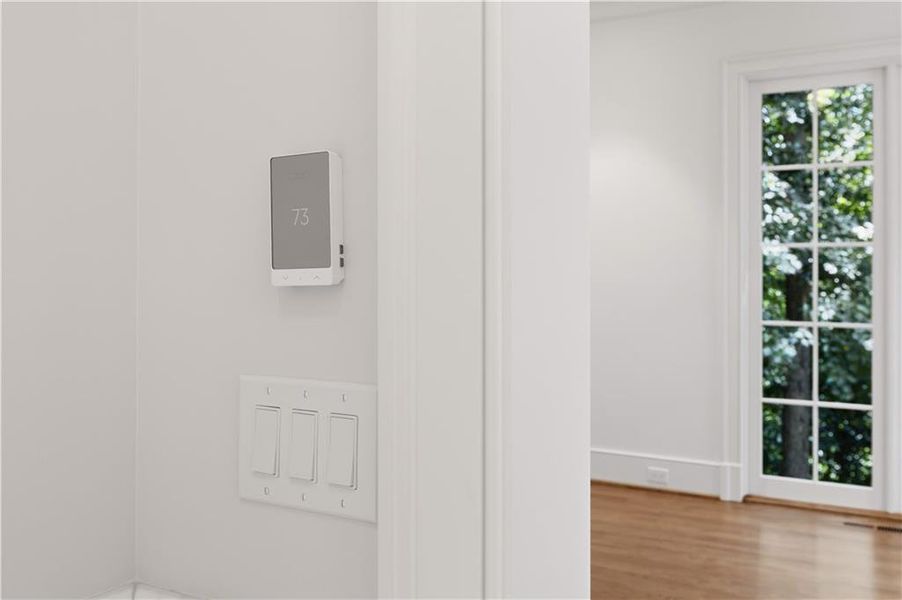 Spacious, unfurnished interior of a new home in , Atlanta (Image 57).