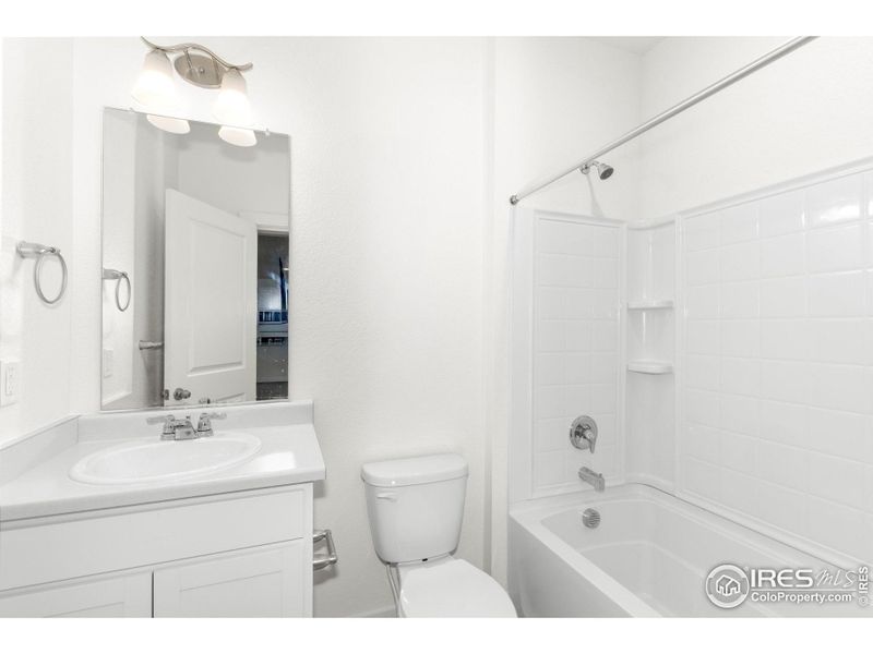 Furnished interior view inside a new home in Northridge Estates, Greeley (Image 17).