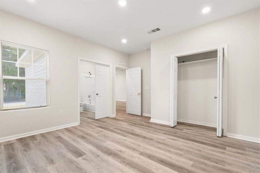 Spacious, unfurnished interior of a new home in , Lithonia (Image 12).