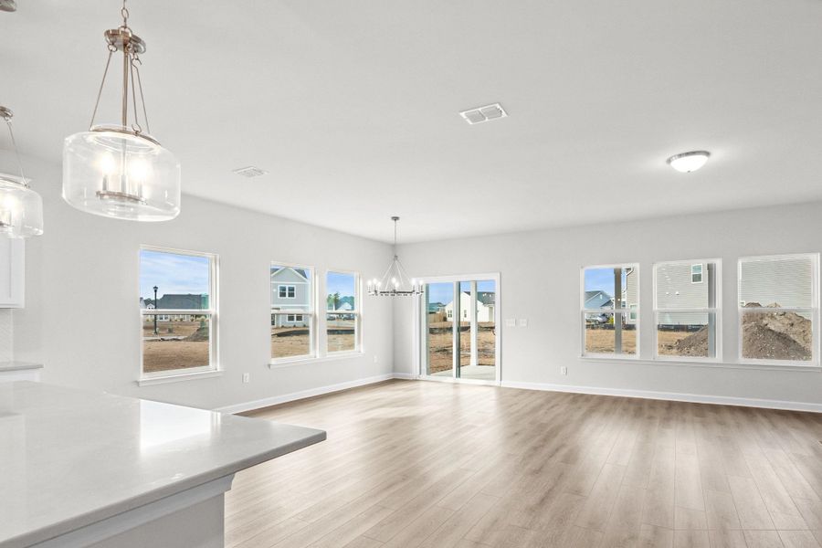 Similar Madison floorplan with Timeless Collection. Features and finishes vary.