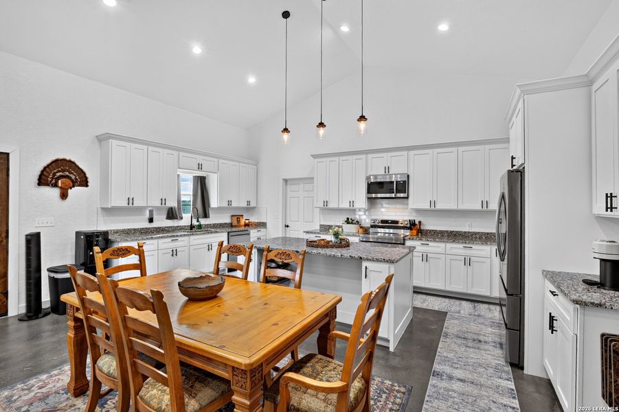 Furnished interior view inside a new home in , Kenedy (Image 25).