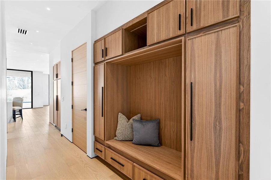 Furnished interior view inside a new home in , Alpharetta (Image 7).