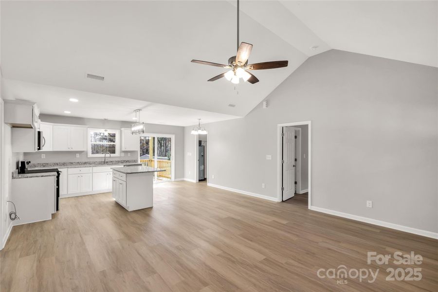 Spacious, unfurnished interior of a new home in , Rock Hill (Image 13).