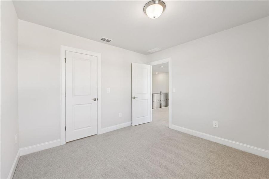 Spacious, unfurnished interior of a new home in River Pointe, Monroe (Image 37).