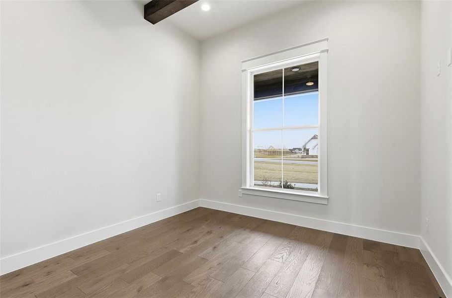 Spacious, unfurnished interior of a new home in Aledo Heights - Aledo ISD, Aledo (Image 30).