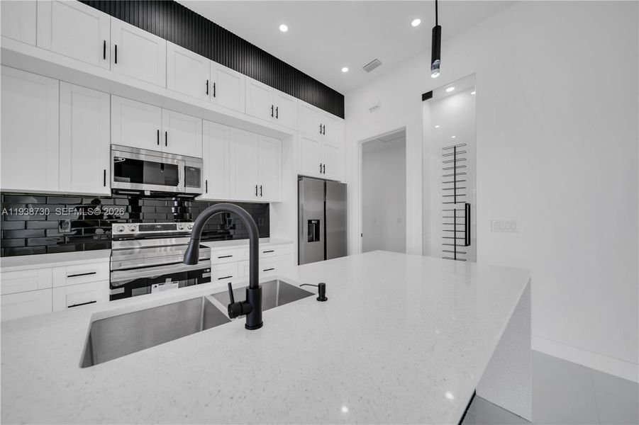 Furnished interior view inside a new home in , Cape Coral (Image 9).