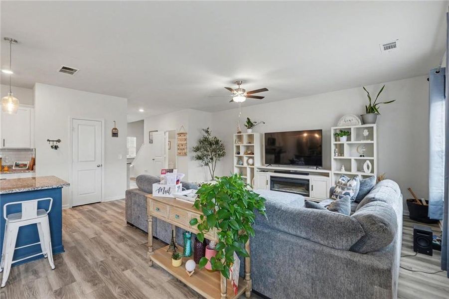 Furnished interior view inside a new home in , Villa Rica (Image 16).