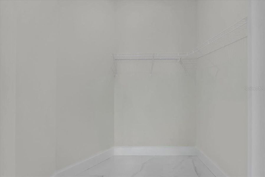 Spacious, unfurnished interior of a new home in , Lehigh Acres (Image 33).