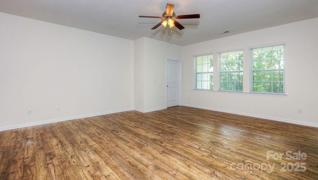 Spacious, unfurnished interior of a new home in Sonoma Hills, Charlotte (Image 20). Spacious, unfurnished interior of a new home in Sonoma Hills, Charlotte (Image 20).