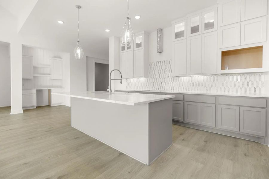 Granbury D Kitchen