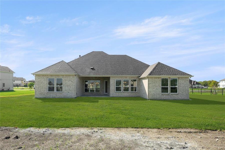 26. 4010 Tamarack - Back 26. 4010 Tamarack - Back