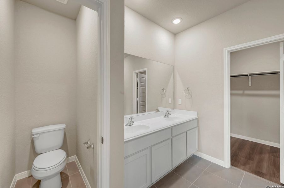Furnished interior view inside a new home in Paloma Park, Converse (Image 7).