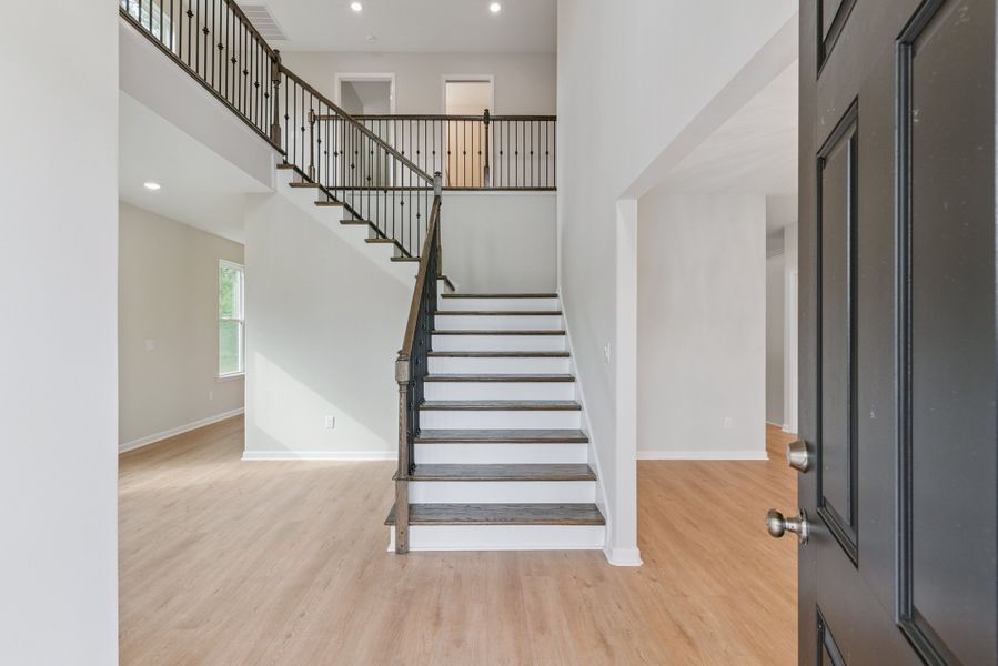 Spacious, unfurnished interior of a new home in NorthShore on the St. Marys River, Kingsland (Image 16). Spacious, unfurnished interior of a new home in NorthShore on the St. Marys River, Kingsland (Image 16).