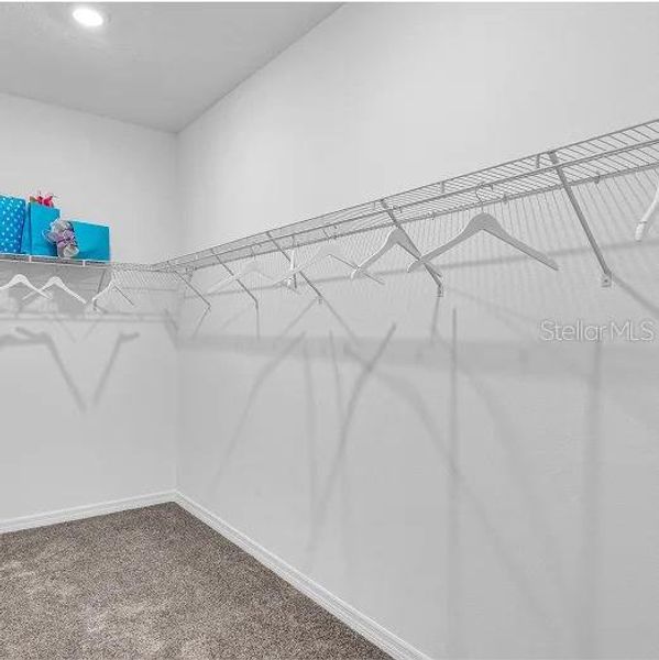 Spacious, unfurnished interior of a new home in , Debary (Image 16).