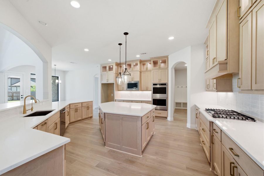 Furnished interior view inside a new home in Artavia 70′, Conroe (Image 11).