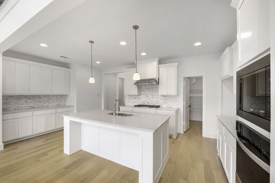 11329 Bratton - Kitchen