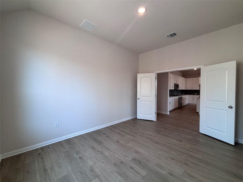 Spacious, unfurnished interior of a new home in The Colony, Bastrop (Image 13). Spacious, unfurnished interior of a new home in The Colony, Bastrop (Image 13).
