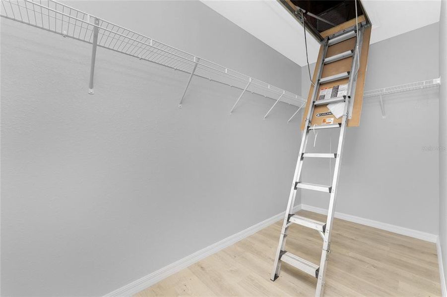 Spacious, unfurnished interior of a new home in , North Port (Image 39).