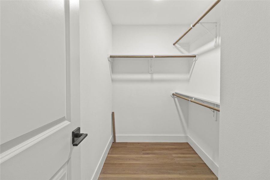 Spacious, unfurnished interior of a new home in , Houston (Image 33).