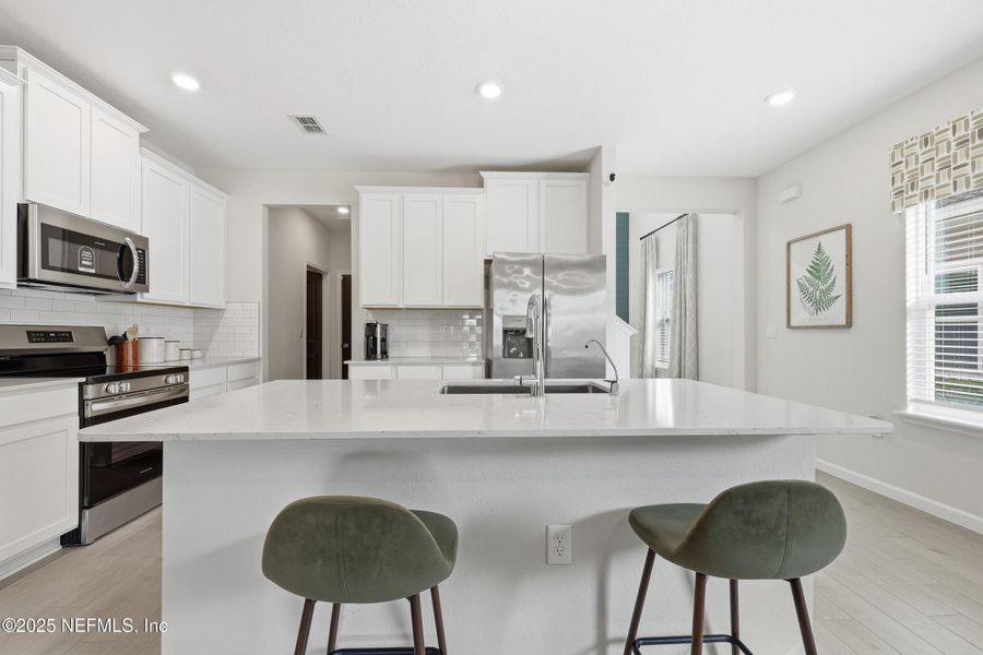 Furnished interior view inside a new home in St Augustine Lakes: St Augustine Lakes 40S, St. Augustine (Image 8).