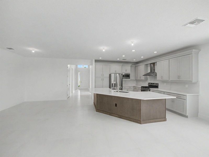 Entry/Kitchen