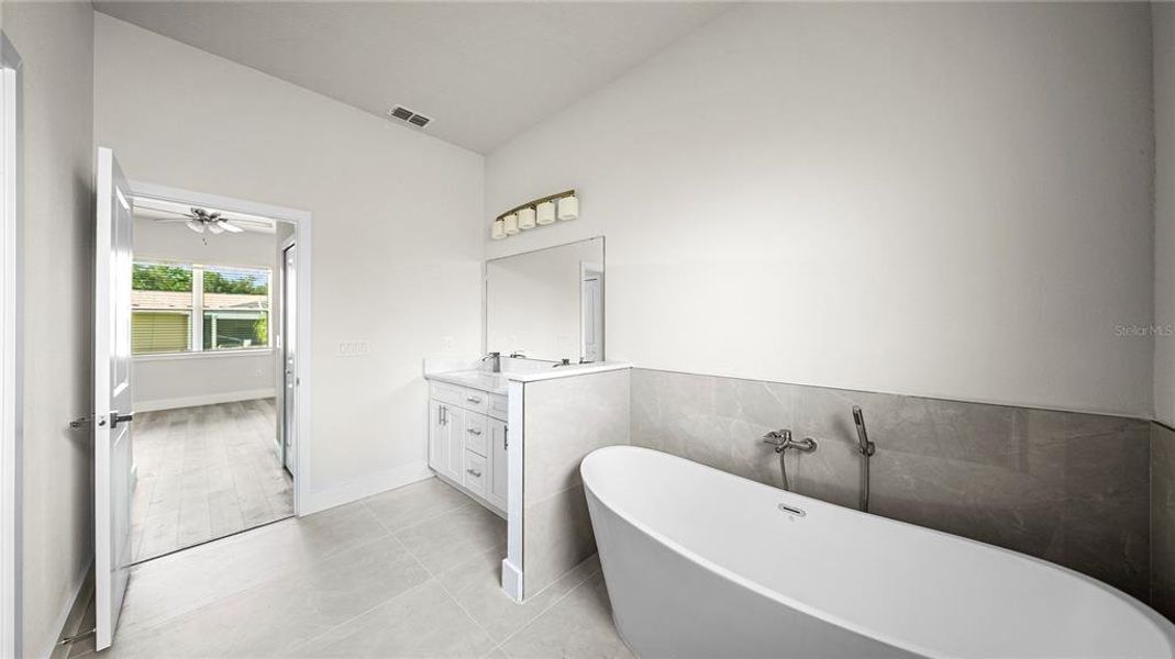 Furnished interior view inside a new home in , Port Charlotte (Image 15).