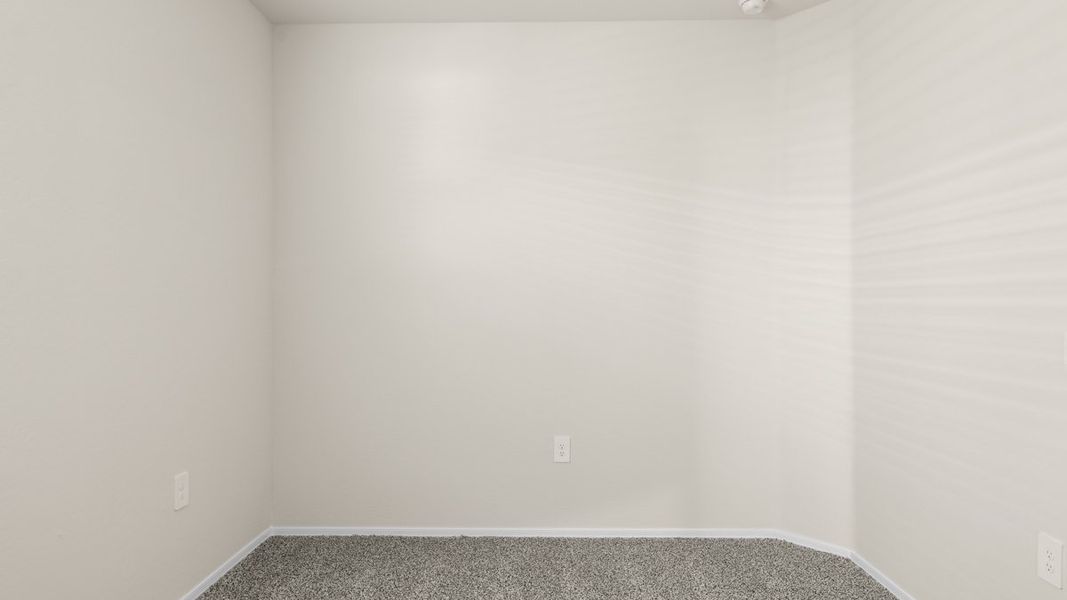 Spacious, unfurnished interior of a new home in Rio Rancho Estates, Wittmann (Image 23).