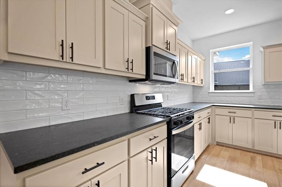 Furnished interior view inside a new home in , Lindale (Image 14).