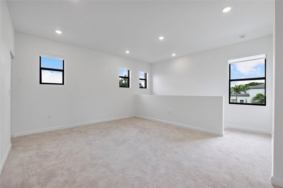 Spacious, unfurnished interior of a new home in , Dania Beach (Image 21). Spacious, unfurnished interior of a new home in , Dania Beach (Image 21).