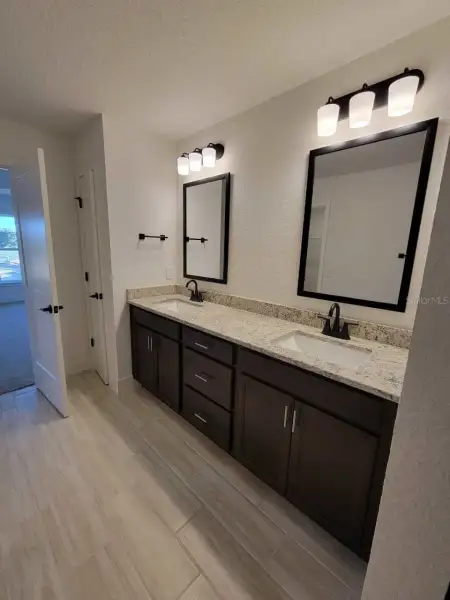 Furnished interior view inside a new home in Ocala Crossings South, Ocala (Image 6).