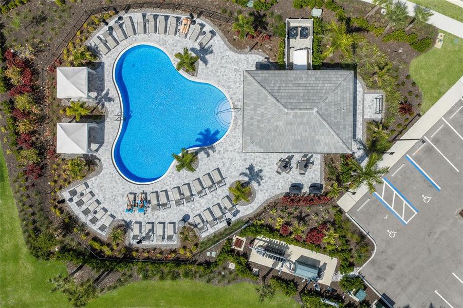 Community amenities in , Nokomis (Image 22).