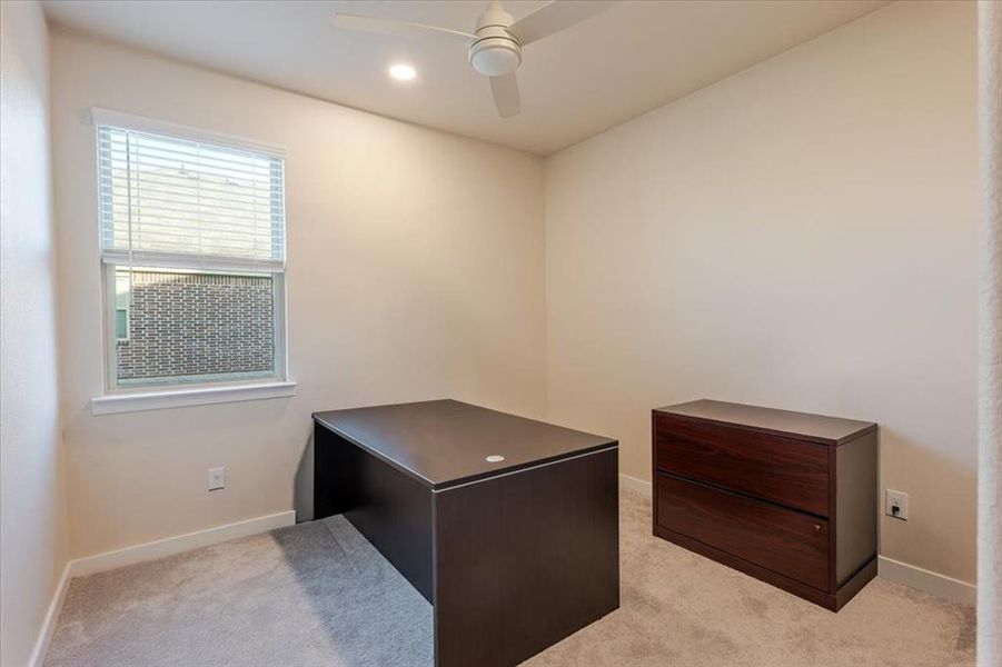 Image 35 of a home in Azle Grove.