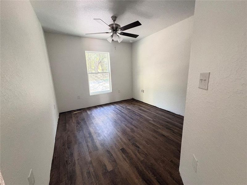 Spacious, unfurnished interior of a new home in , Ocala (Image 6).