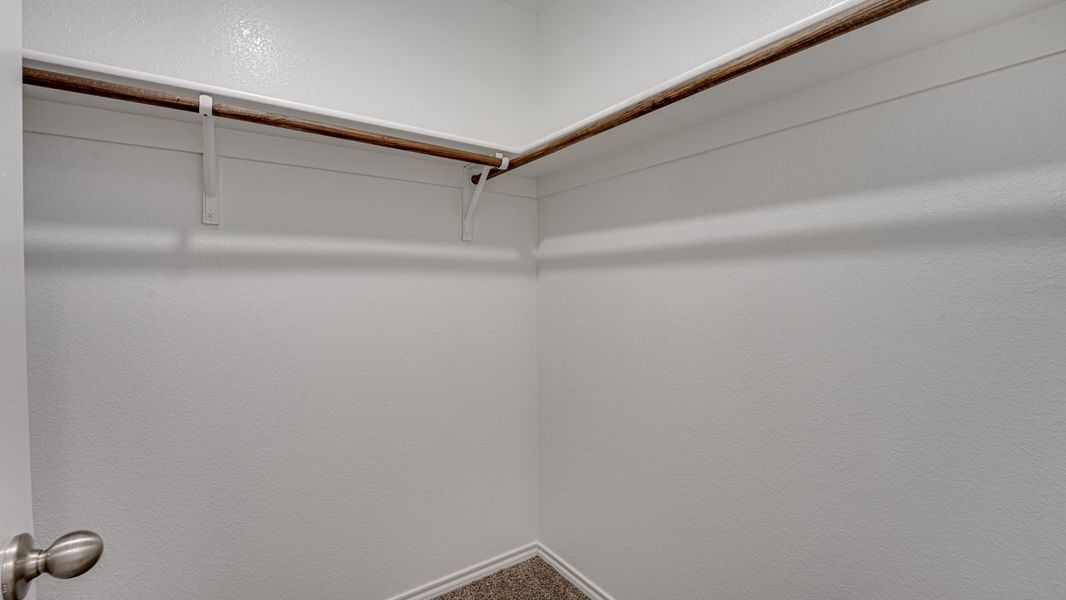 Spacious, unfurnished interior of a new home in Blackhawk, Tucson (Image 19). Spacious, unfurnished interior of a new home in Blackhawk, Tucson (Image 19).