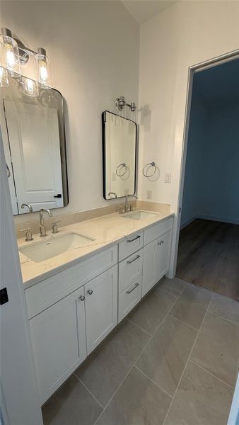 Jill and Jack bathroom