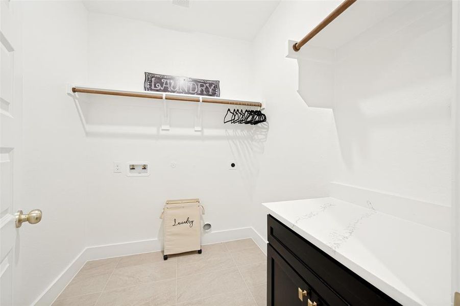 Furnished interior view inside a new home in , Fort Worth (Image 16).