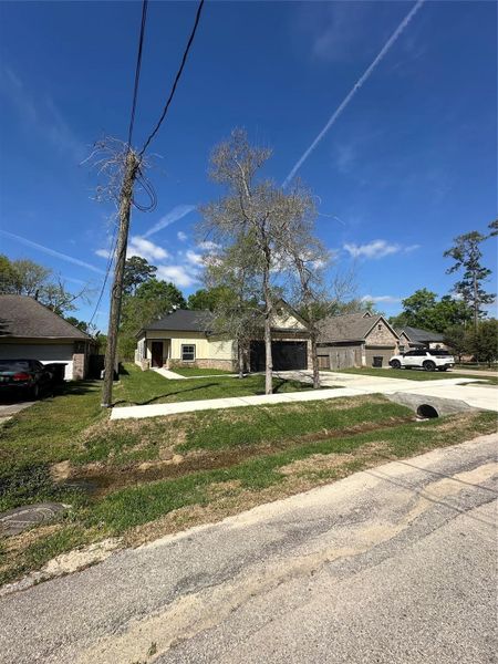 Image 43 of a home in . Image 43 of a home in .