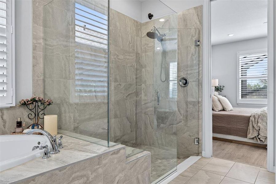 Furnished interior view inside a new home in , Lakewood Ranch (Image 63).