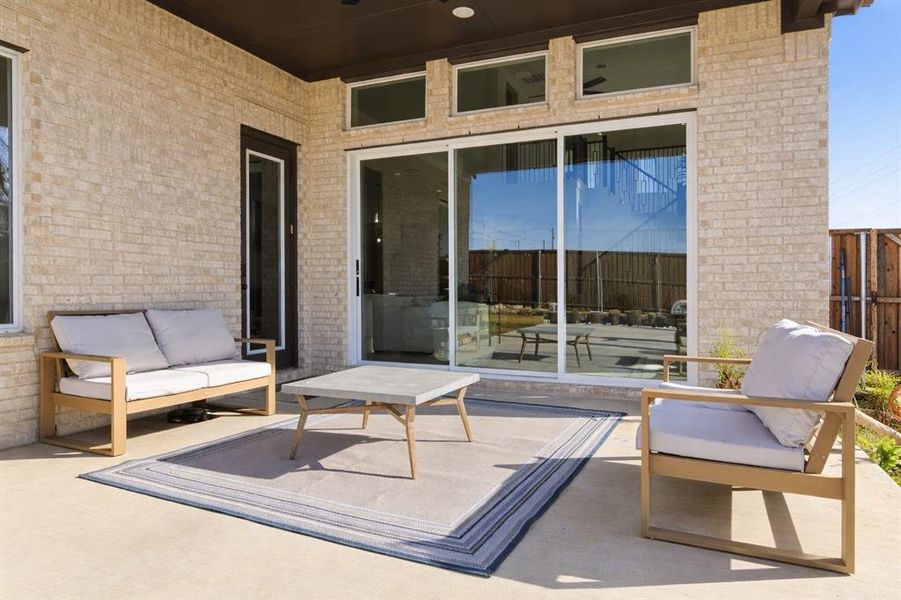 Exterior details and patio area of a home in , Hickory Creek (Image 21).
