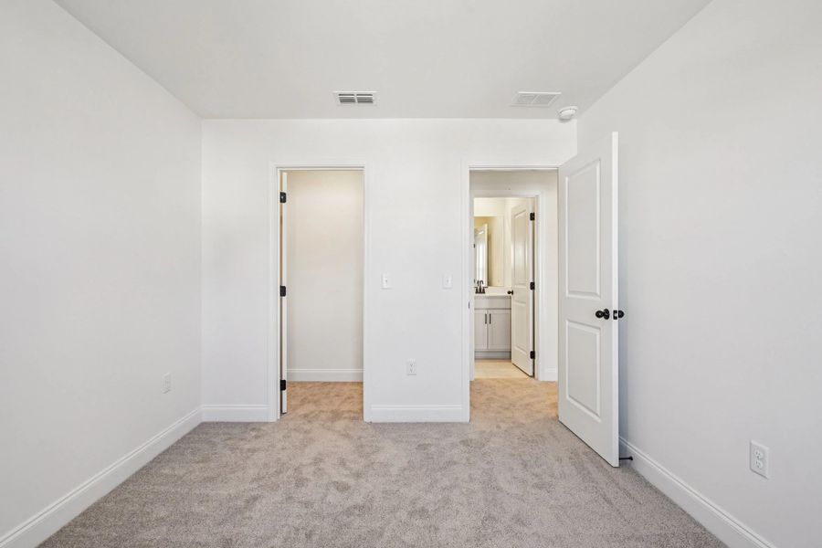 Spacious, unfurnished interior of a new home in Ascent at Arbor Ridge, La Vergne (Image 30). Spacious, unfurnished interior of a new home in Ascent at Arbor Ridge, La Vergne (Image 30).