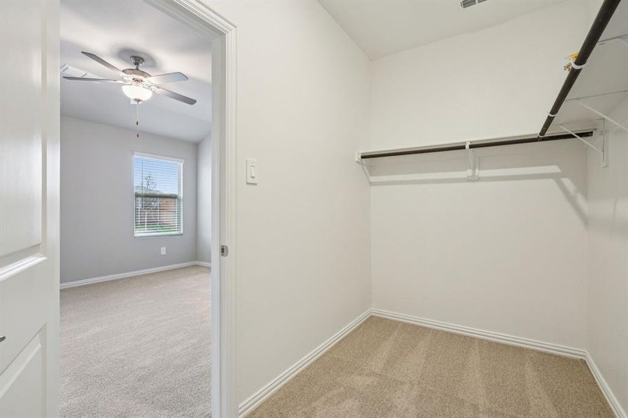 Spacious, unfurnished interior of a new home in Lakehaven - Signature Series, Farmersville (Image 26).