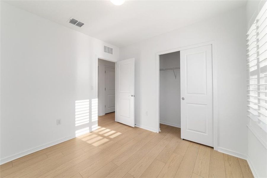 Spacious, unfurnished interior of a new home in , Ocala (Image 40).