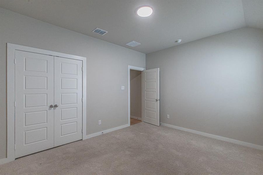Spacious, unfurnished interior of a new home in Elevon, Lavon (Image 30).