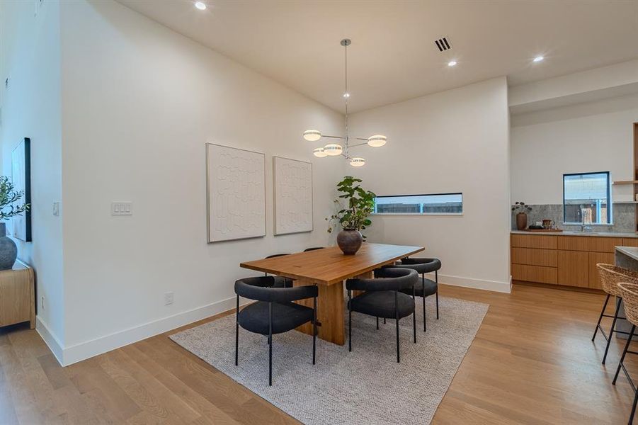 Furnished interior view inside a new home in , Dallas (Image 4).