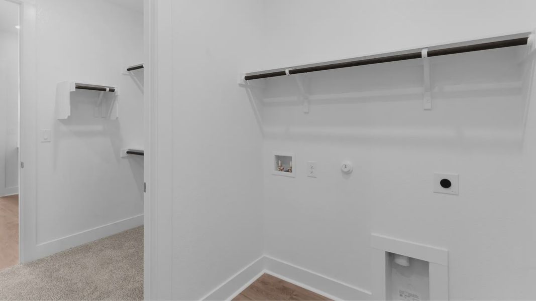 Spacious, unfurnished interior of a new home in Santa Rita Ranch, Liberty Hill (Image 17).