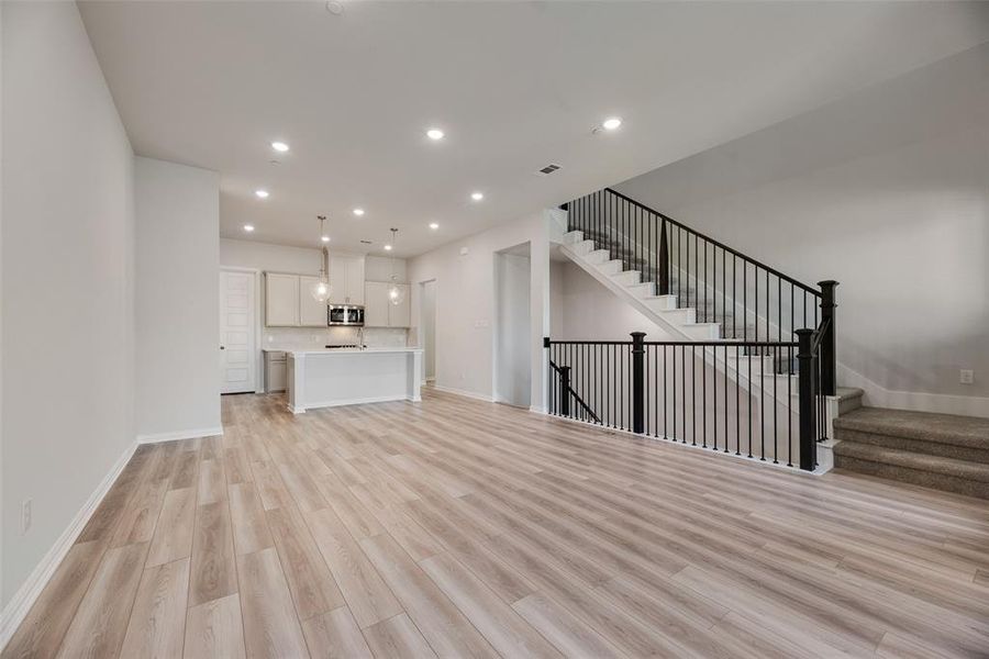 Spacious, unfurnished interior of a new home in Wade Settlement Townhomes, Frisco (Image 18).