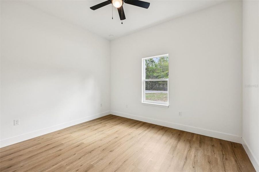 Spacious, unfurnished interior of a new home in , Ocklawaha (Image 29).