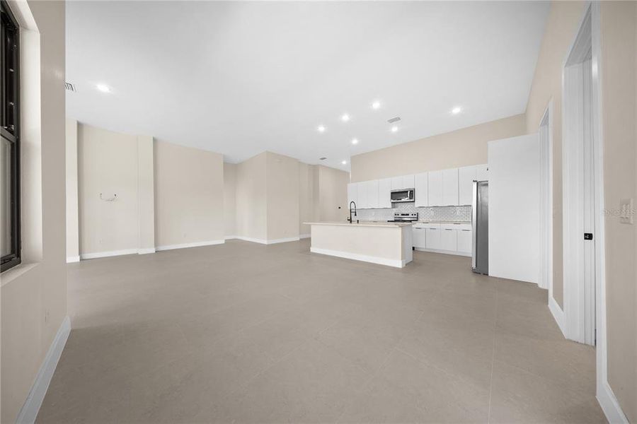 Spacious, unfurnished interior of a new home in , Port Charlotte (Image 53). Spacious, unfurnished interior of a new home in , Port Charlotte (Image 53).